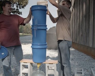 Doomsday Prepper Tips: Water Filter | Doomsday Preppers