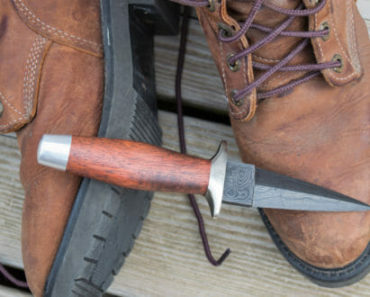 How To Pick The Best Boot Knife For Prepping