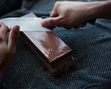 How to Use a Japanese Water Stone (Whetstone) to Sharpen a Knife