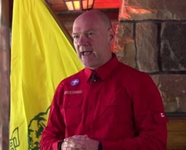 Chief Scout, Les Stroud, is officially welcomed to Scouts Canada.