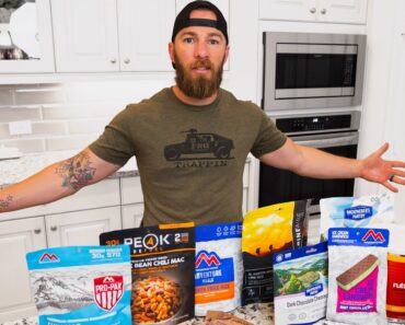 GREEN BERET Tries Survival Food! | SURVIVAL FEAST