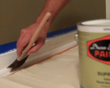 How to Paint Moldings and Trim – Baseboard Tips