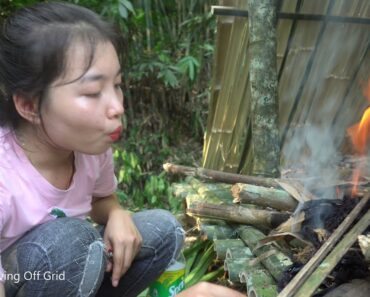 LIVING OFF GRID – Building complete and warm survival shelter | Bushcraft Outdoor bathroom