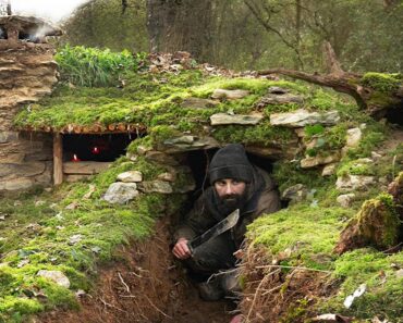 Crafting complete and comfort survival shelter | Bushcraft wood structure,clay roof & twin fireplace