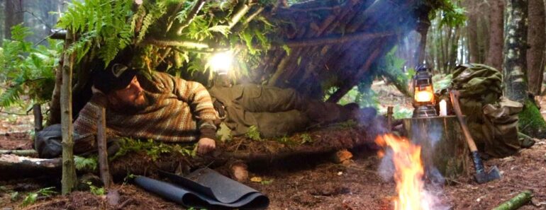 Building a Bushcraft Survival Shelter | Cooking on Coals | A Simple Way to Spend Time in the Wild