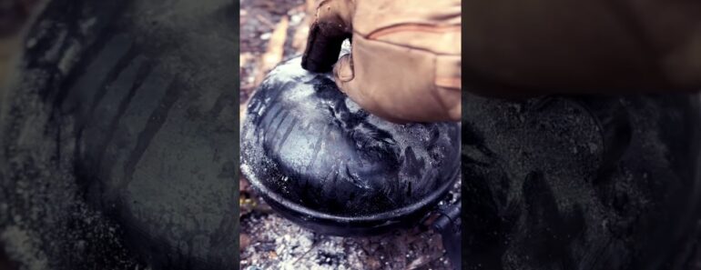 Baking bread in the forest #bushcraft #outdoor #wildcamp #kemping #camping #survival #staywild