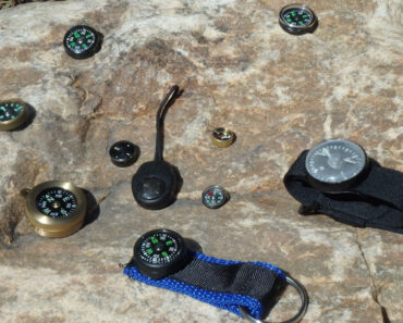 Small Compasses 101 – Survivopedia