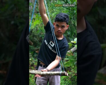 Survival Trick-Ngikat Kayu Bakar.!   #survival #bushcraft #camping #outdoors #short